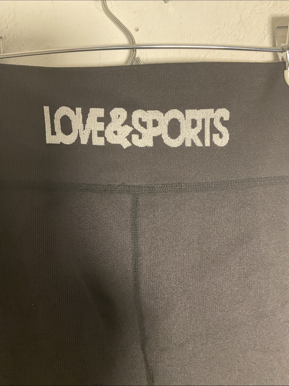 Love & Sports Seamless High Waist 8” Biker Shorts Size L Black - Picture 4 of 6